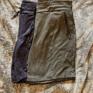 Reitmans Navy and Gray Knee-Length Athletic Shorts